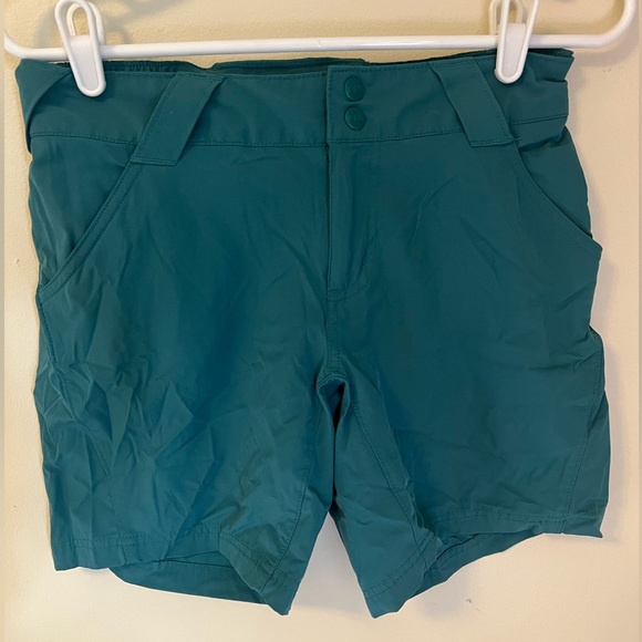 Women's PFG Coral
Point™ III Shorts - Picture 3 of 6